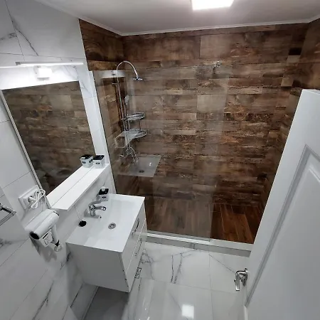 Apartament Tina * Năvodari