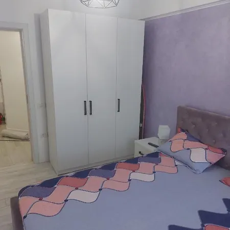 Apartament Tina Апартаменты Нэводари